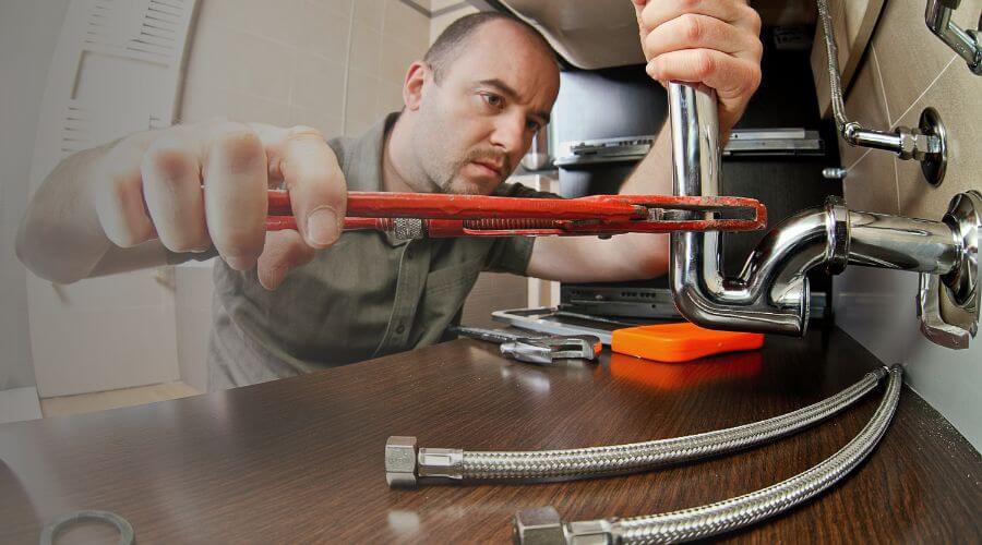 Expert burst pipe repair services in Peninsula, OH